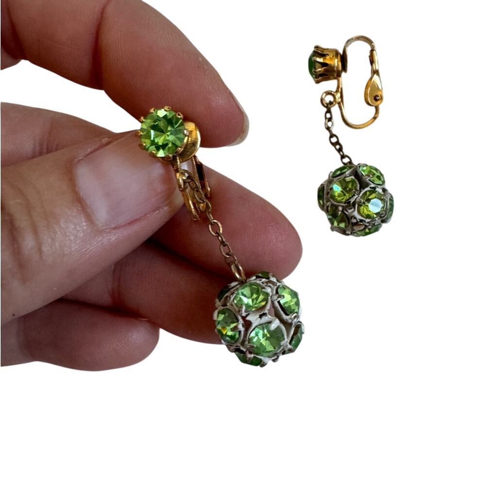 Green Rhinestone Gold Tone Dangle Earrings Clip On Vintage Classic